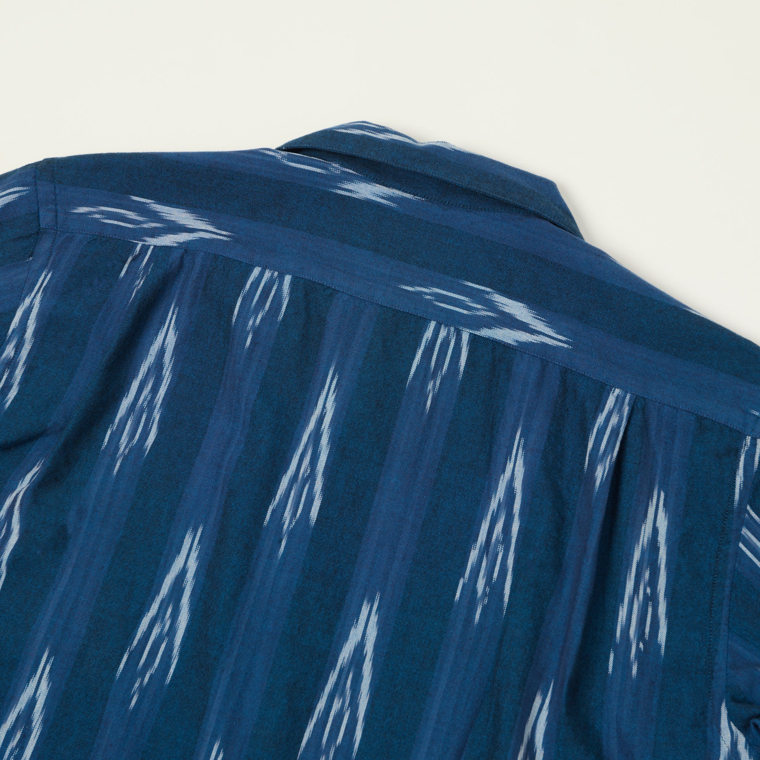Hartford 'Ikat' Cotton Woven Palmito Shirt - Indigo