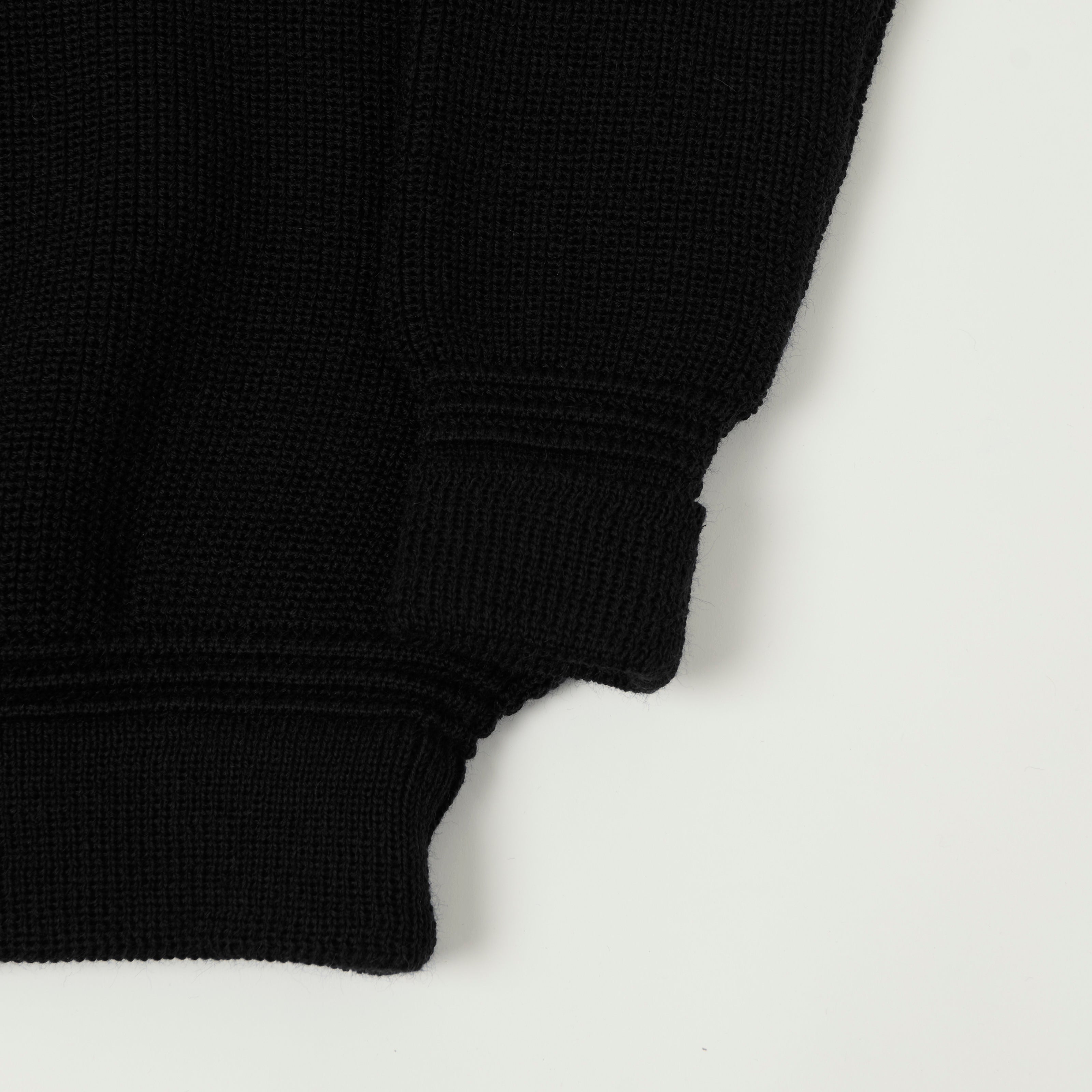 Heimat 'Rundhals' Crew Neck Jumper - Schwarz
