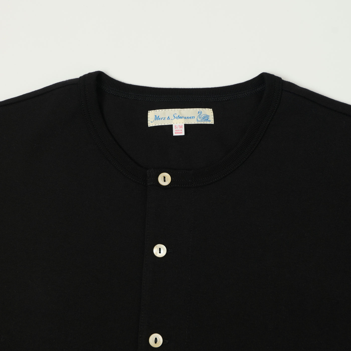 Merz b. Schwanen 2M06 Classic Long Sleeve Henley - Black