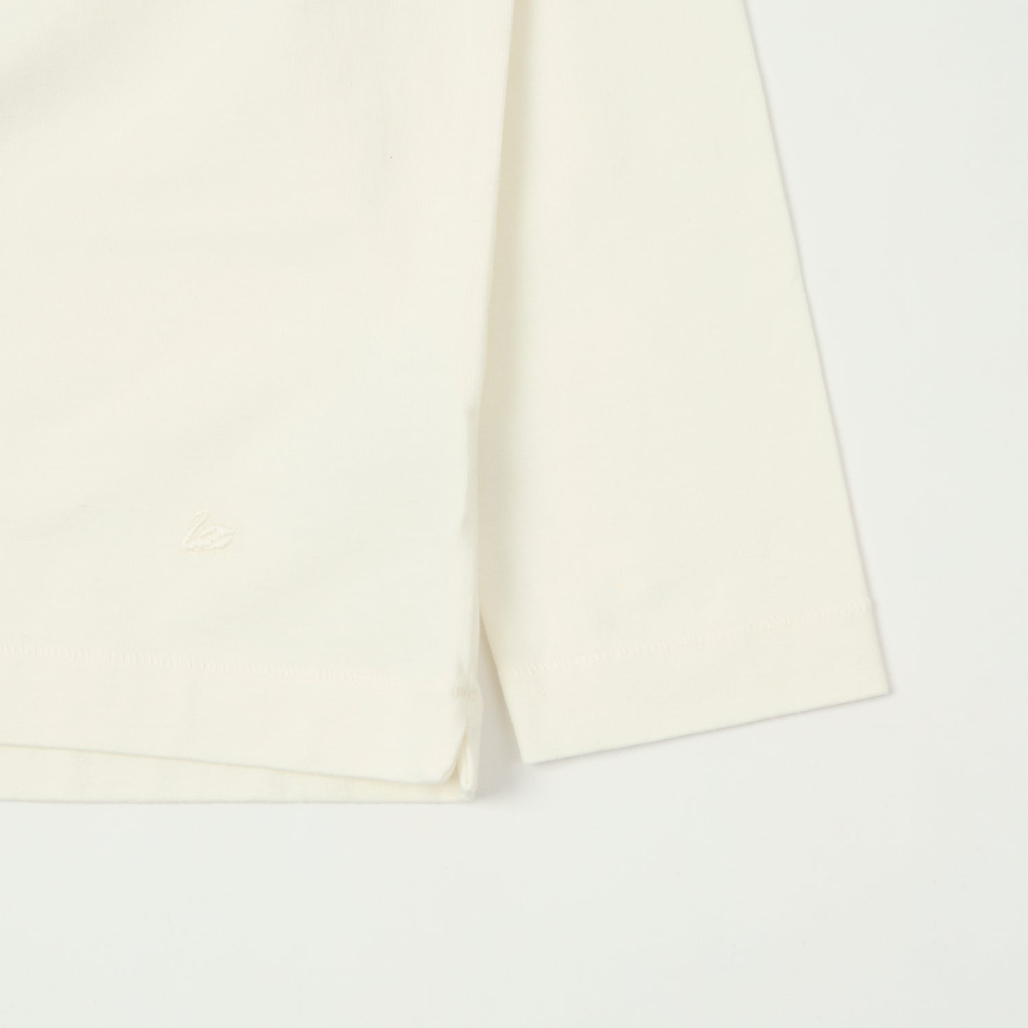 Merz b. Schwanen 'Good Basics' Long Sleeve Boxy Cropped T-Shirt - White