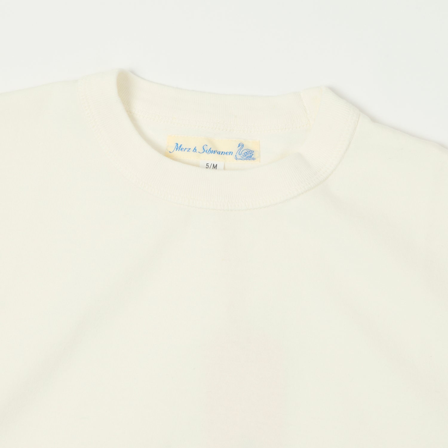 Merz b. Schwanen 'Good Basics' Long Sleeve Boxy Cropped T-Shirt - White