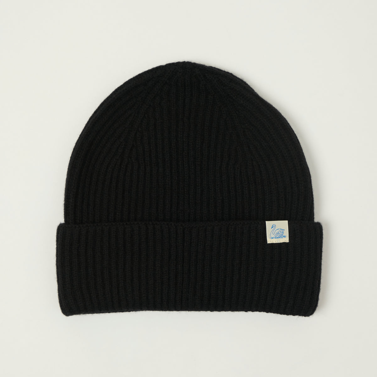 Merz b. Schwanen Merino-Silk-Cashmere Blend Beanie - Deep Black