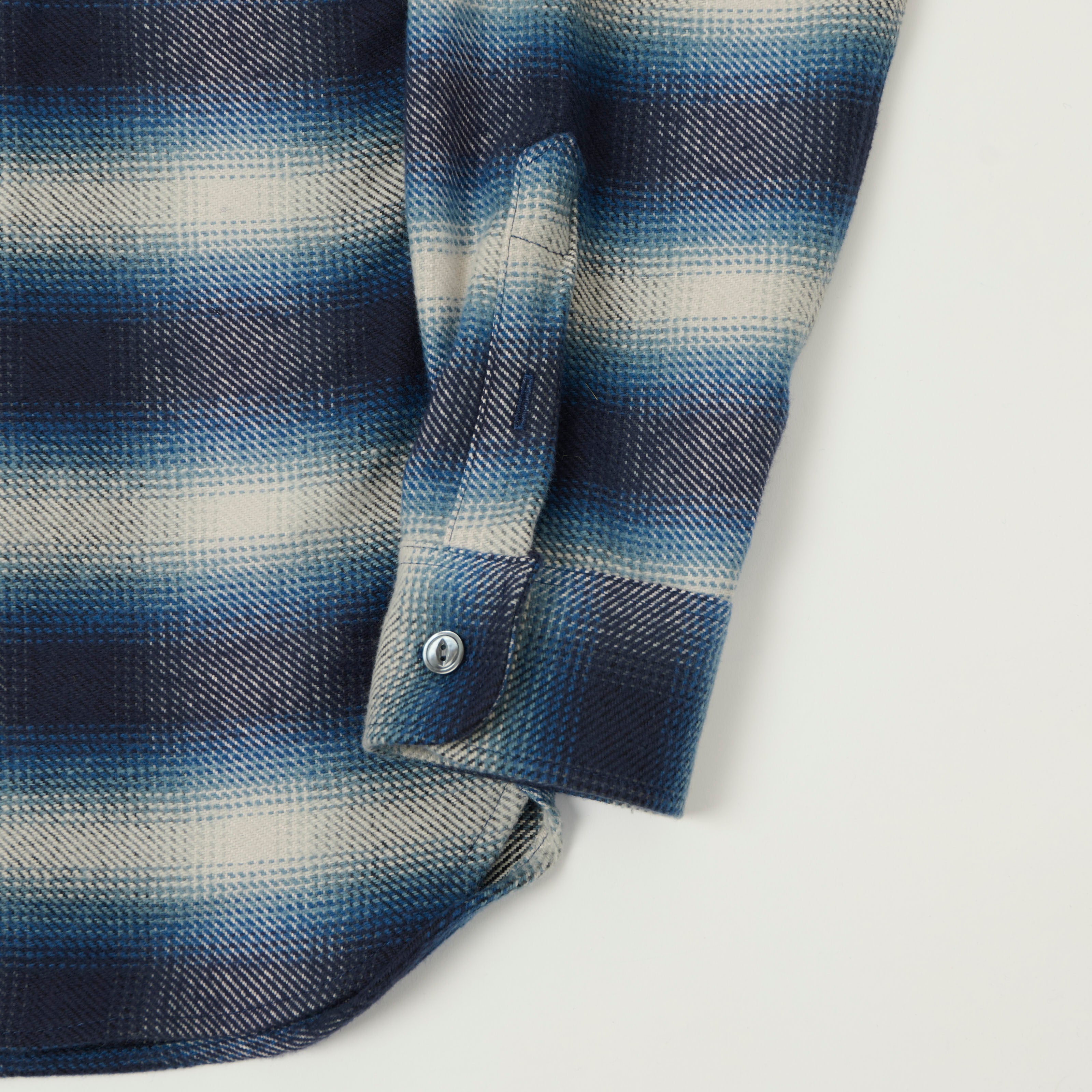 Outclass Blanket Easy Shirt - Blue Shadow Plaid