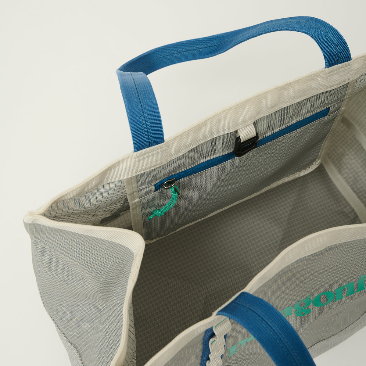 Patagonia 'Black Hole' 25L Tote Bag - Birch White