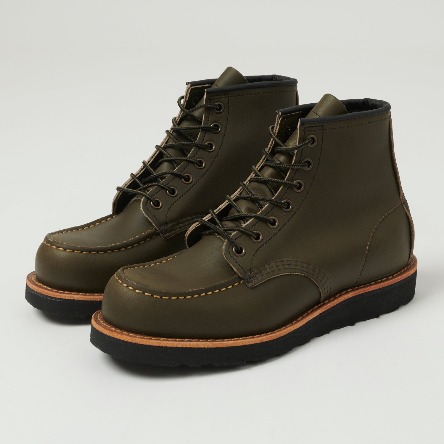 Red Wing 8828 Classic Moc Toe Boot - Alpine Portage