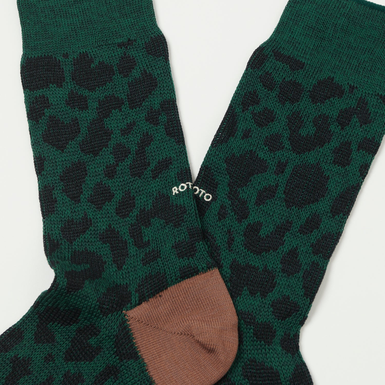 RoToTo Organic Cotton & Recycled Polyester Leopard Crew Sock - Dark Green/Brown