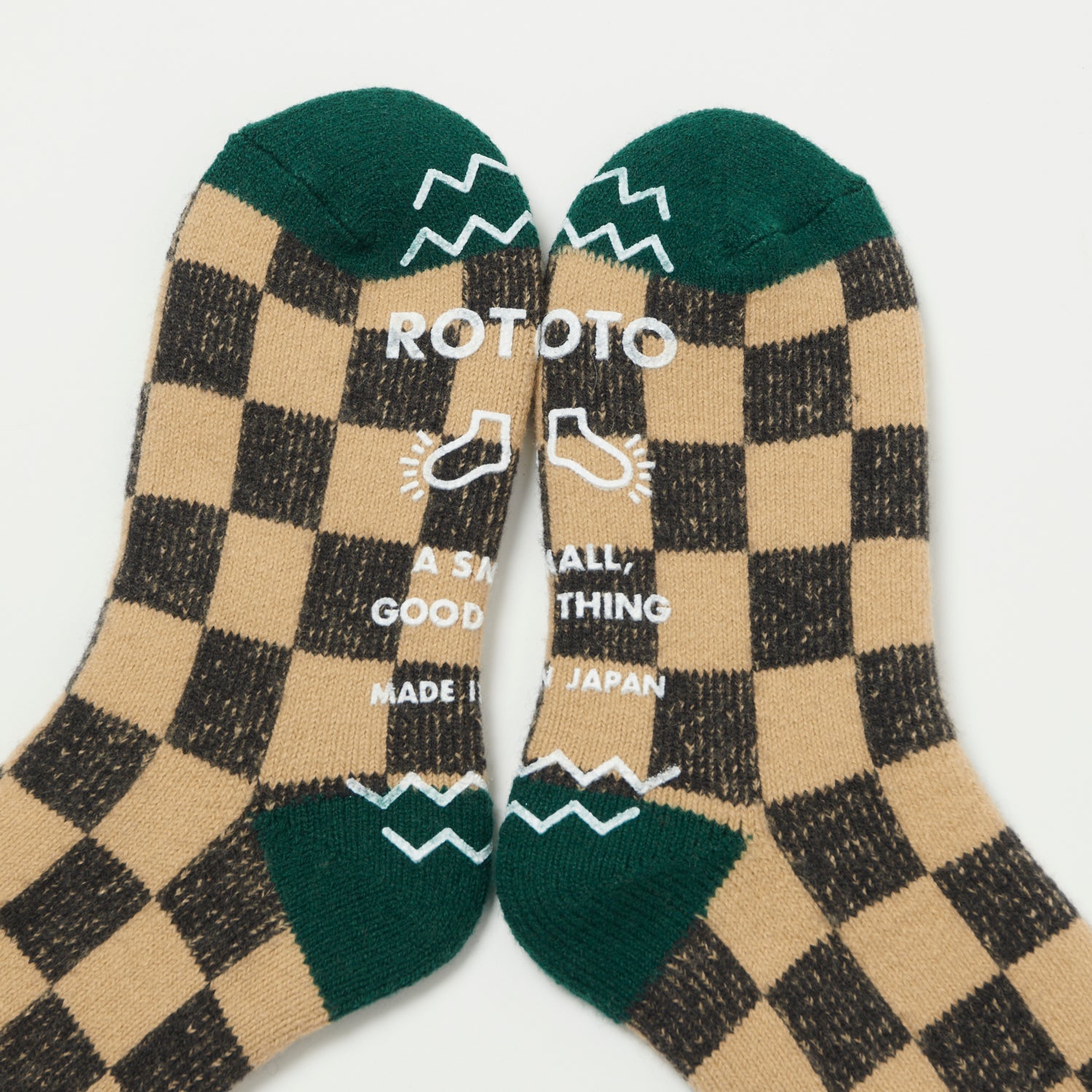 RoToTo Checkerboard Pile Room Sock - Light Orange/Green