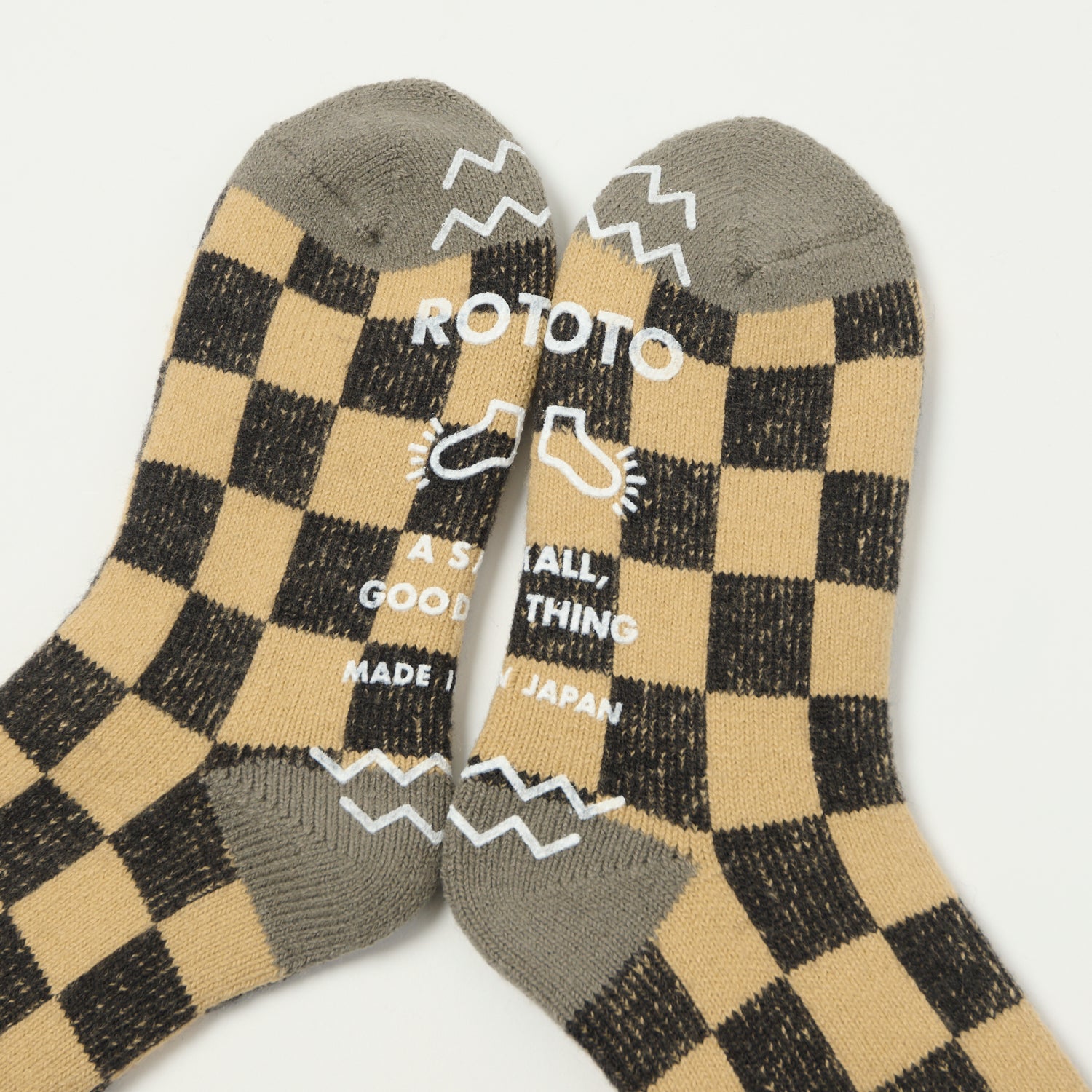 RoToTo Checkerboard Pile Room Sock - Grey