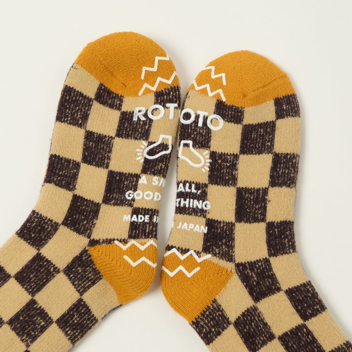 RoToTo Checkerboard Pile Room Sock - Red/Yellow