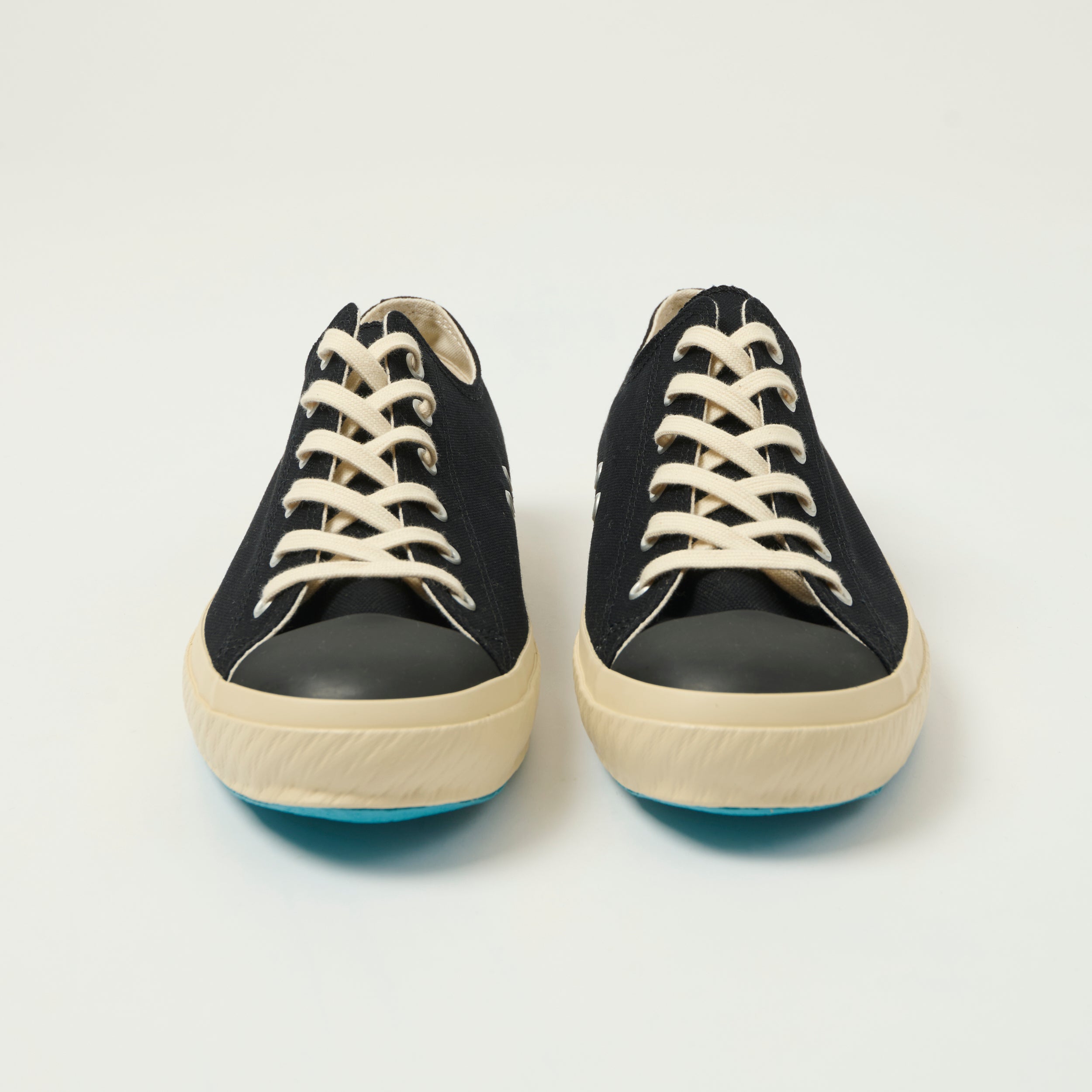 Shoes Like Pottery Low Canvas Trainer  - Black