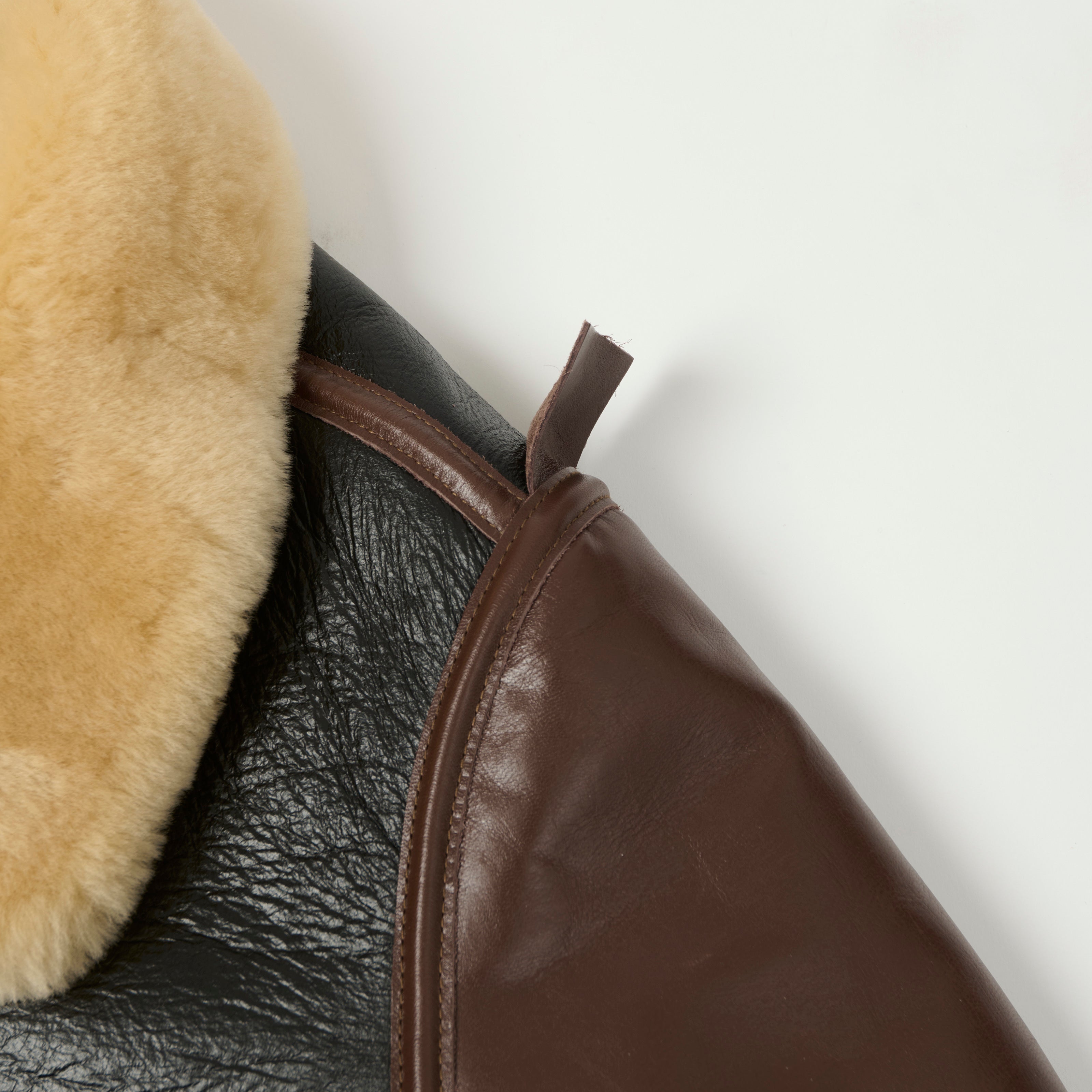 TOYS McCOY U.S.A.F B-3 Sheepskin Leather Flight Jacket - Black/Brown