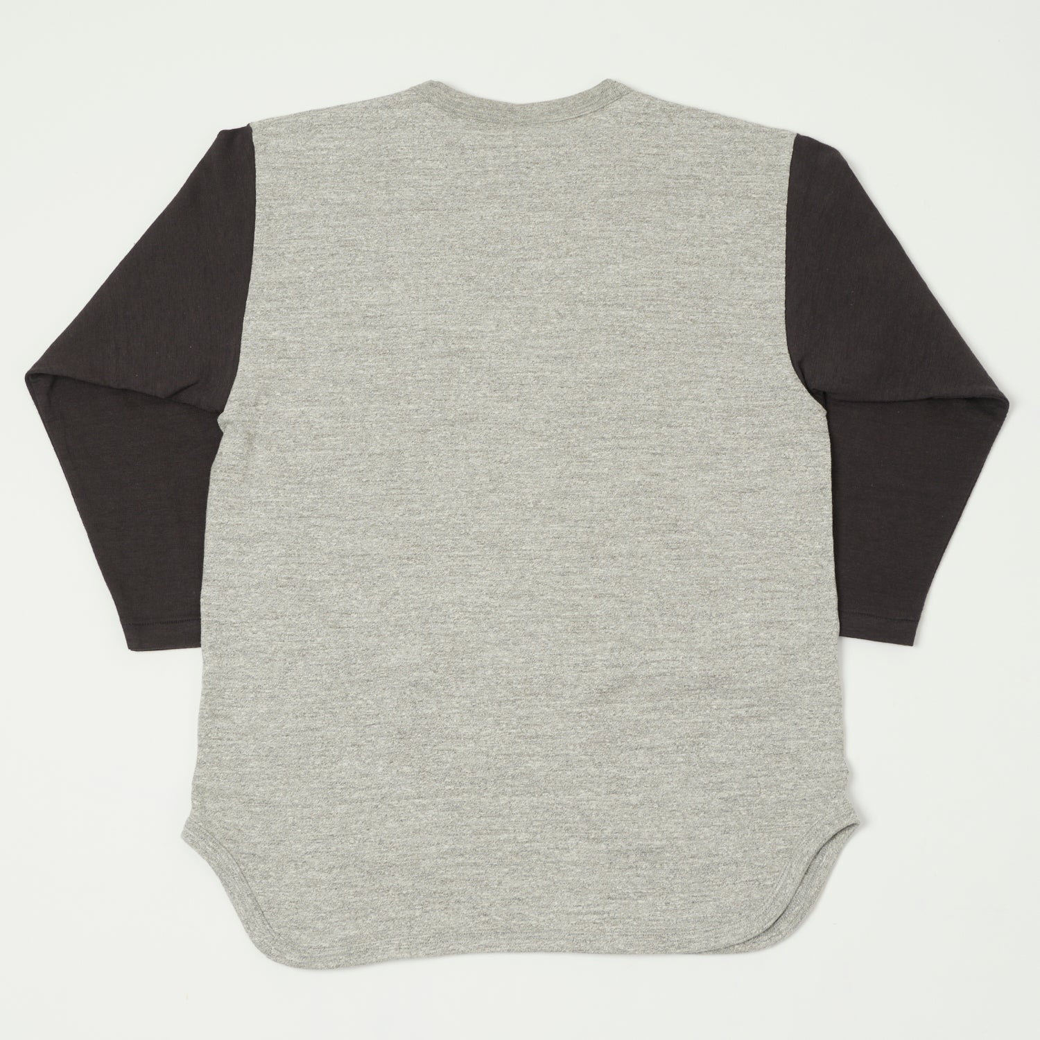 Warehouse & Co 'Black River Tigers' 4800 Baseball T-Shirt - Heather Grey/Sumikuro