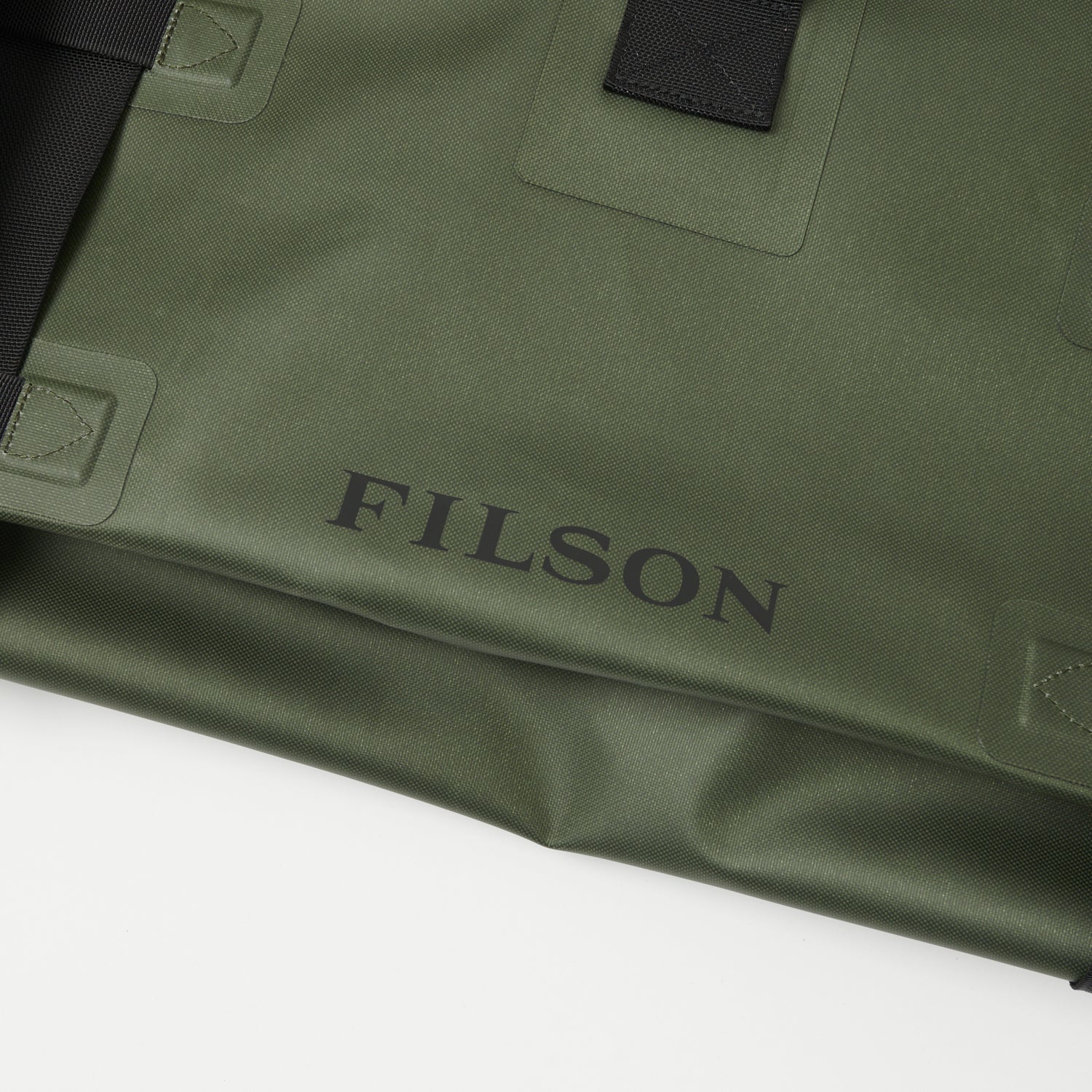 Filson Medium Dry Duffle Bag - Green