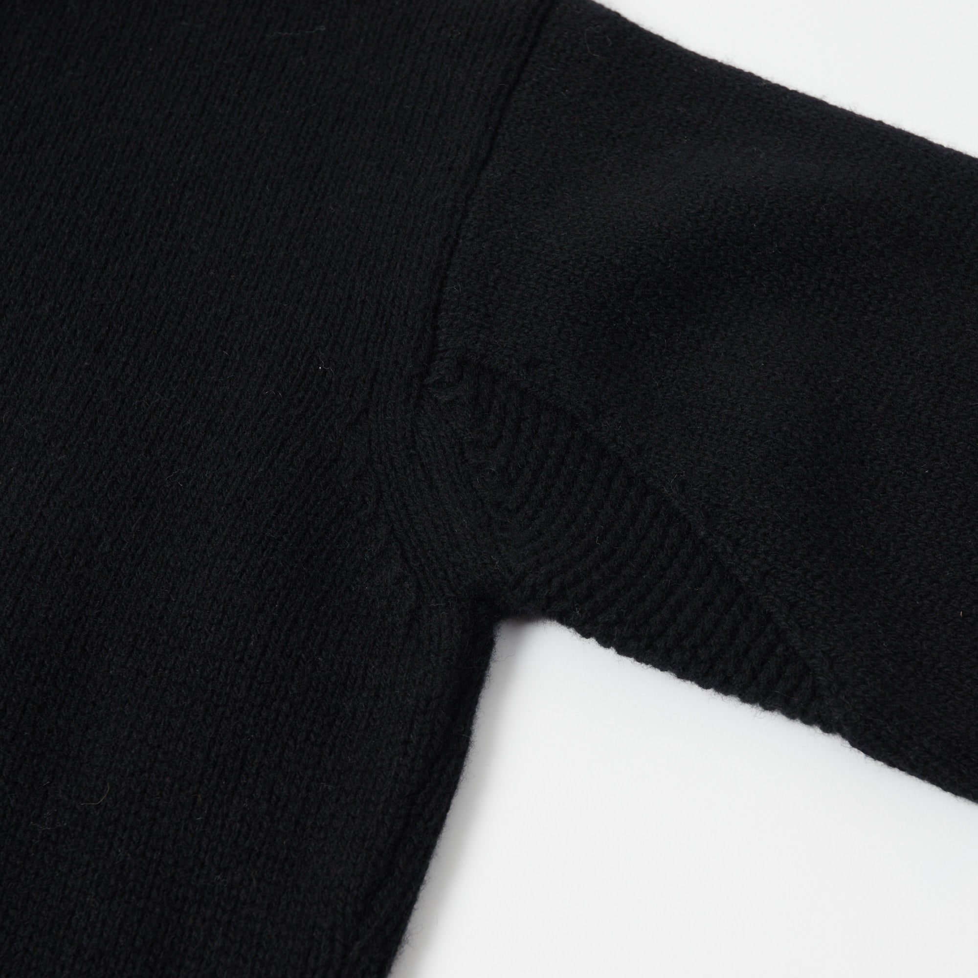 Merz b. Schwanen 'Good Basics' Wool Cashmere Knit Trutleneck - Deep Black