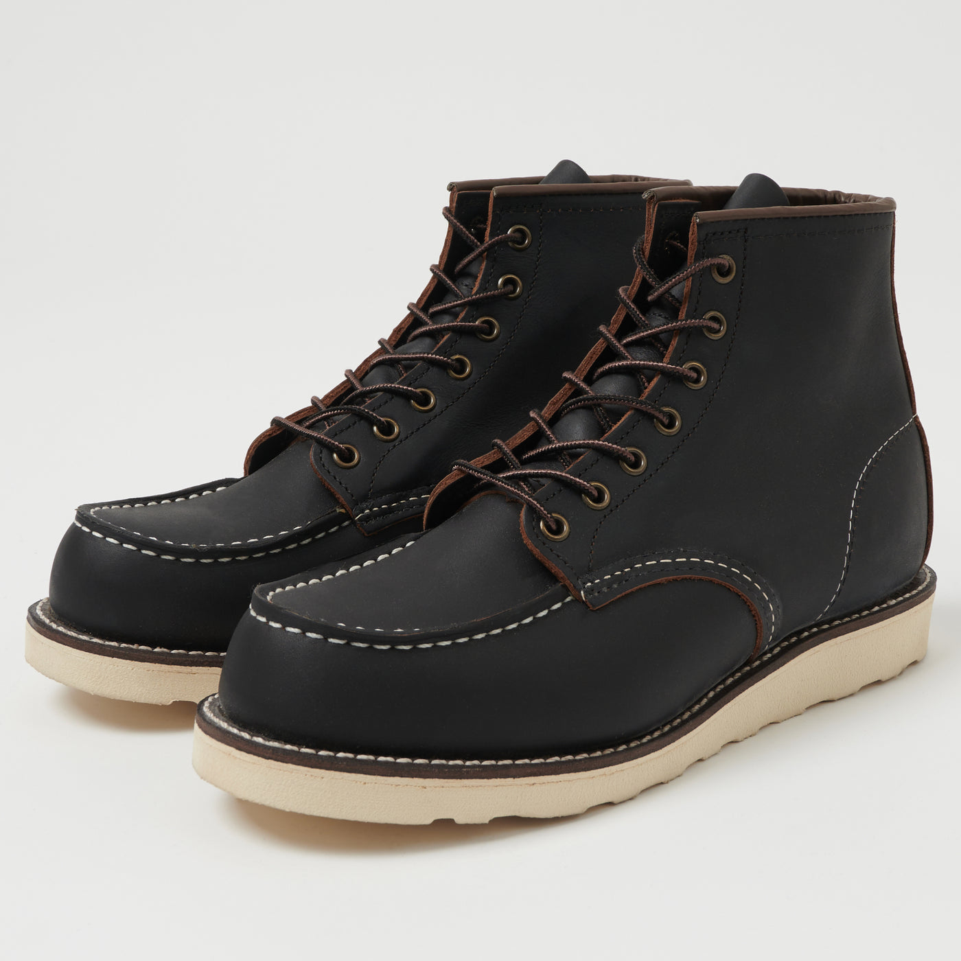 Red Wing 8849 Classic Moc Toe Boot - Black Prairie