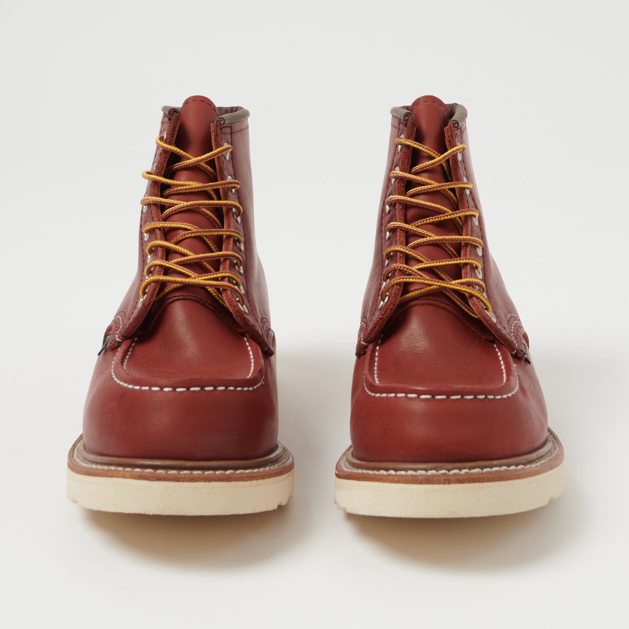 Red Wing 8864 'Gore-Tex' Classic Moc Toe Boot - Oro Russet Taos