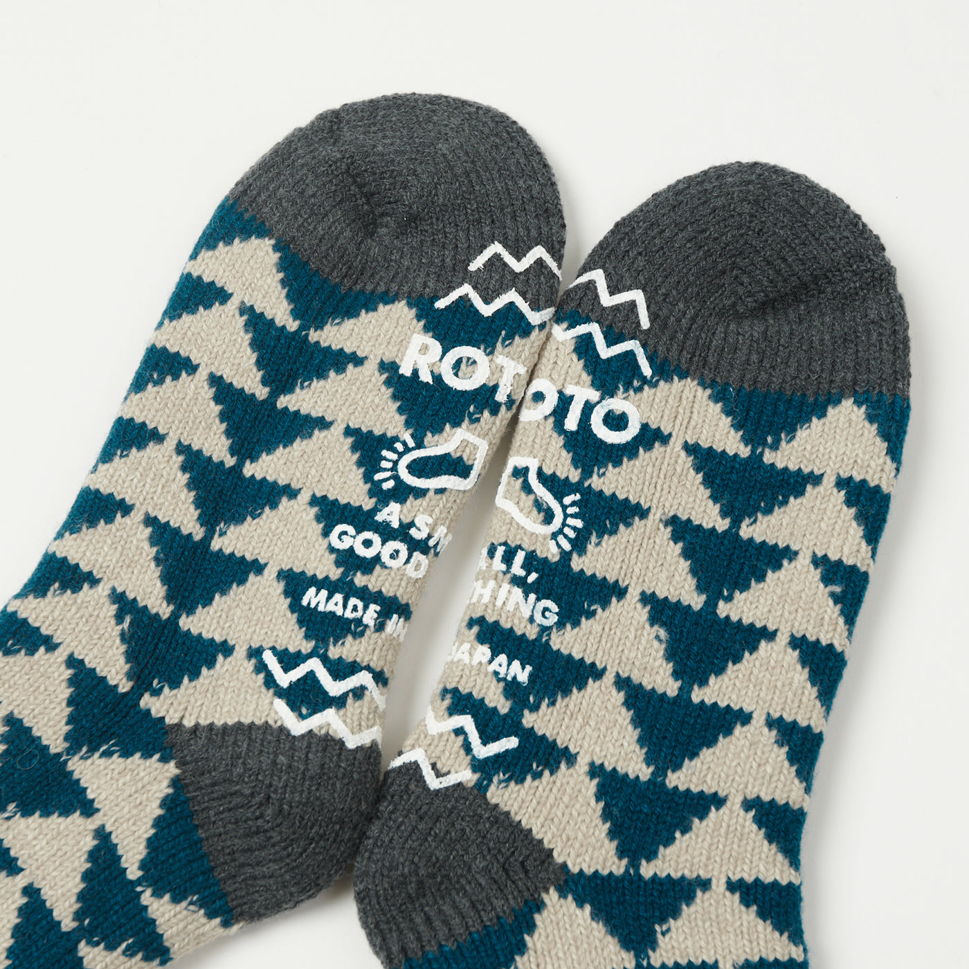 RoToTo Sankaku Comfy Room Sock - Blue Green/Charcoal